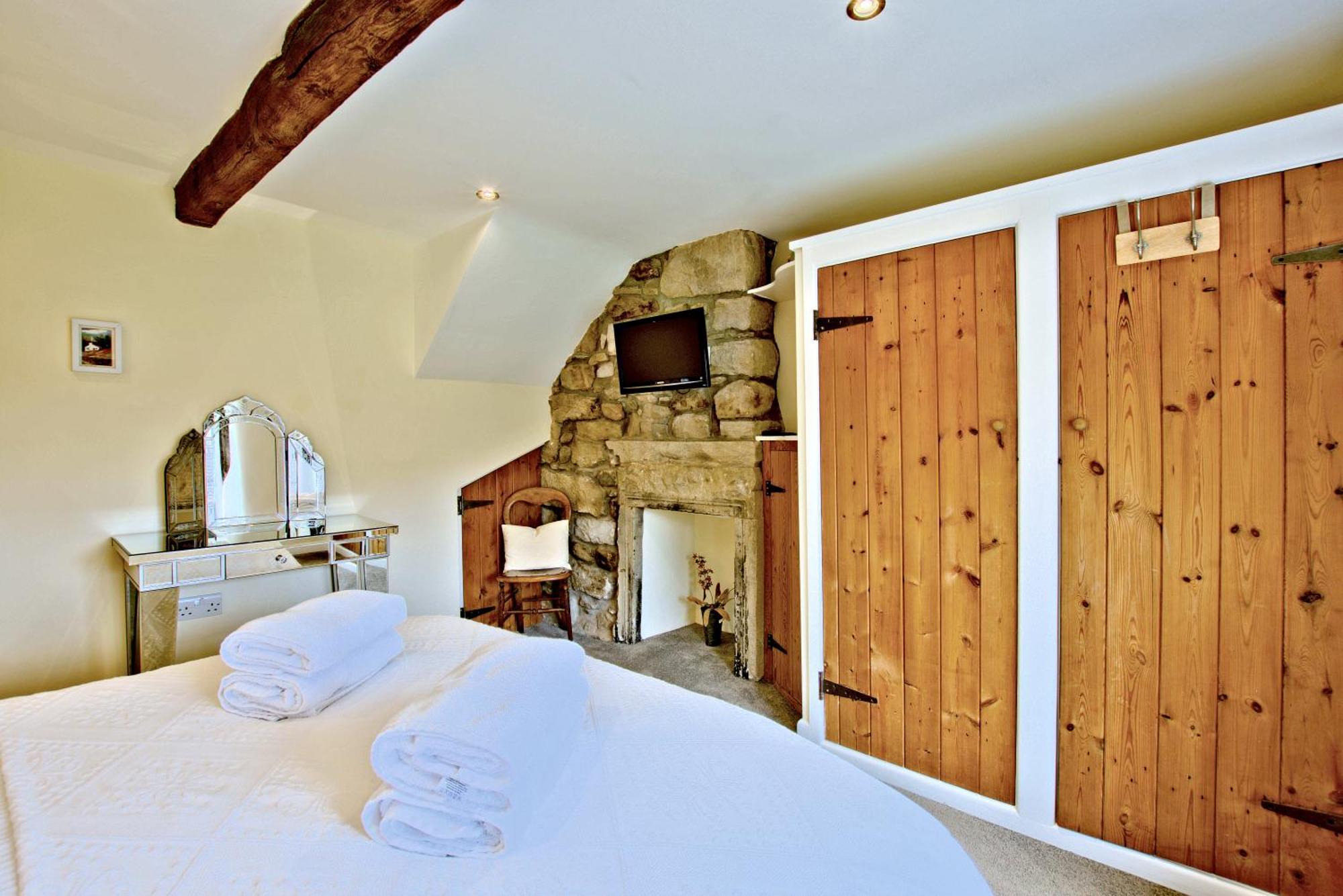 Westside Cottage, Newby, Clapham, Yorkshire Dales National Park, Famous Three Peaks, Near The Lake District, Pets Are Welcome Newby  Exterior foto