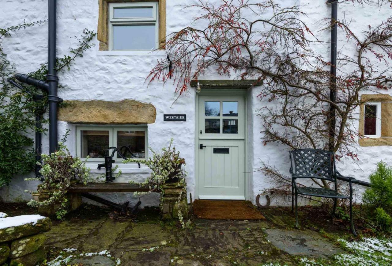 Westside Cottage, Newby, Clapham, Yorkshire Dales National Park, Famous Three Peaks, Near The Lake District, Pets Are Welcome Newby  Exterior foto